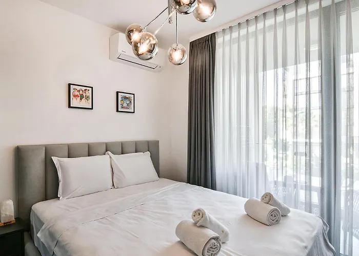 Super Luxury Flat For 2 In Deluxe Azur