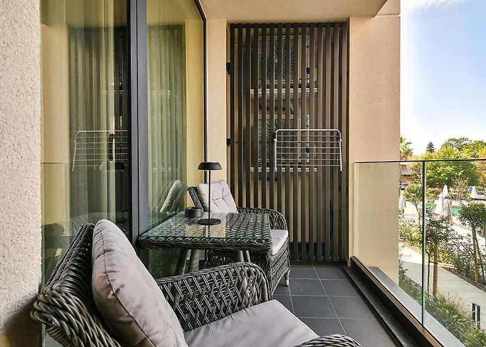 Super Luxury Flat For 2 In Deluxe Azur Апартаменти