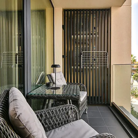 Super Luxury Flat For 2 In Deluxe Azur Apartment